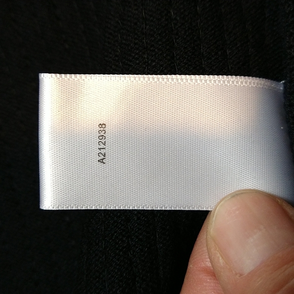 The Quacker Factory Sequin Sweater Cardigan Button Medium M Shiny EUC - Picture 13 of 13